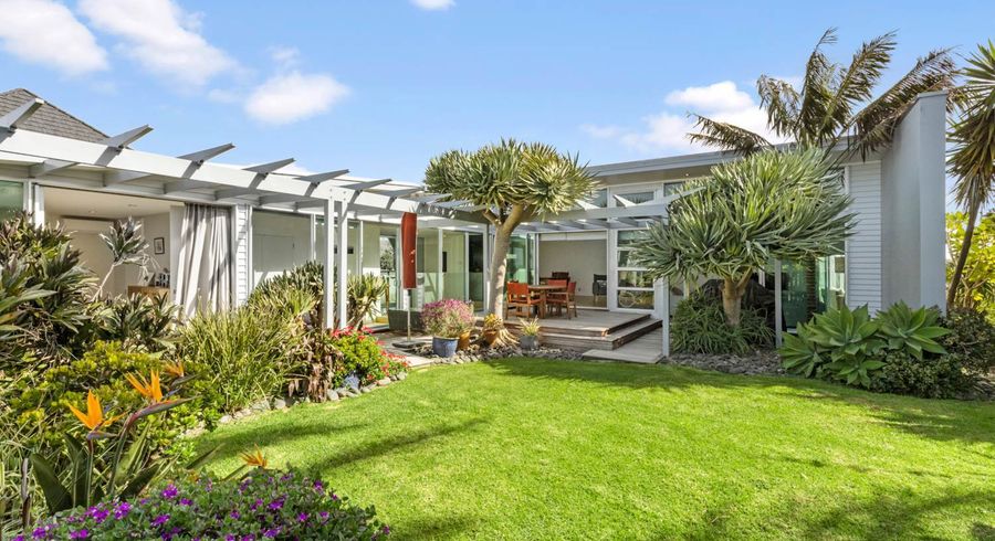  at 11 Farnell Place, Gulf Harbour, Whangaparaoa