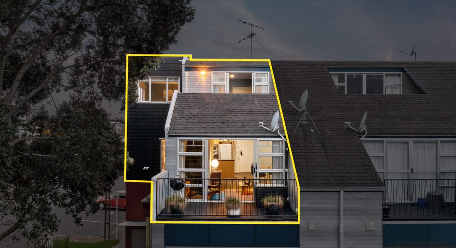  at 6/2 Atarangi Road, Greenlane, Auckland