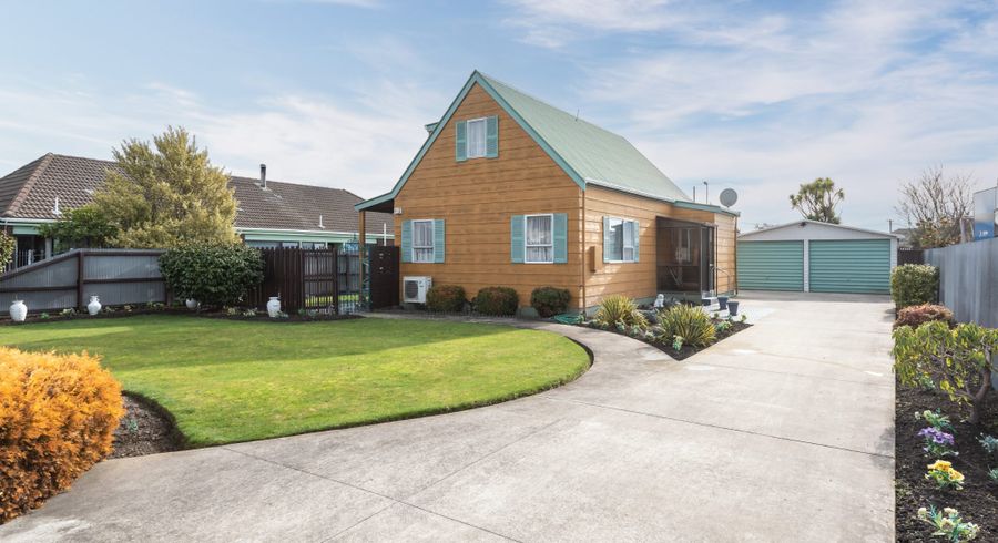  at 17 Momorangi Crescent, Redwood, Christchurch