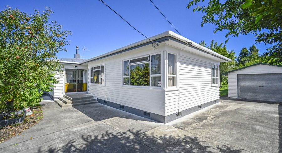  at 400 Montgomery Street, Raureka, Hastings
