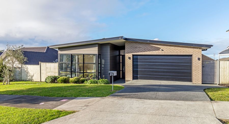  at 21 Botanical Drive, Silverdale, Silverdale