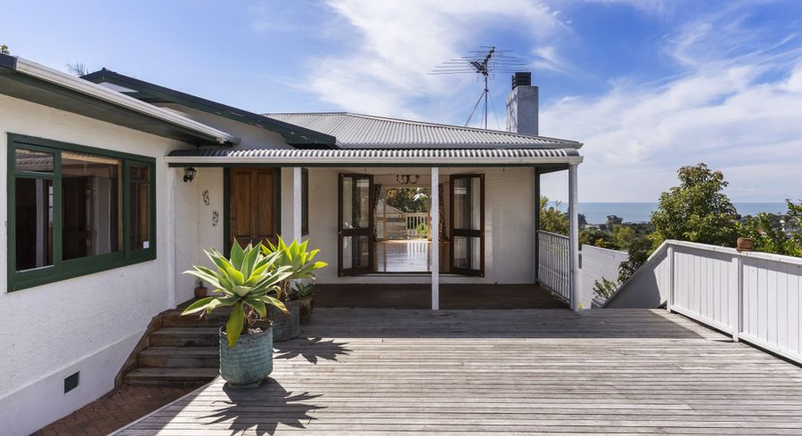  at 1/25 Mizpah Road, Waiake, North Shore City, Auckland