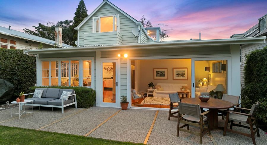  at 25 Woodside Road, Mount Eden, Auckland