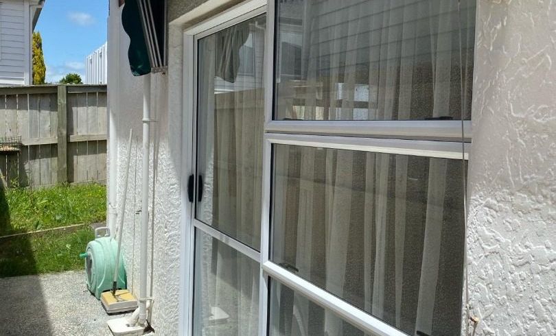  at 4287 Great North Road, Glendene, Auckland
