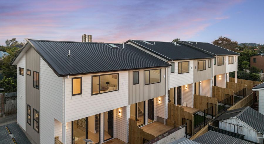  at 4/16 Binsted Road, New Lynn, Waitakere City, Auckland