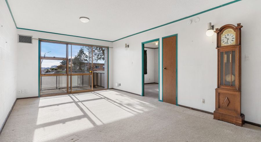  at 20/44 Esplanade Road, Mount Eden, Auckland