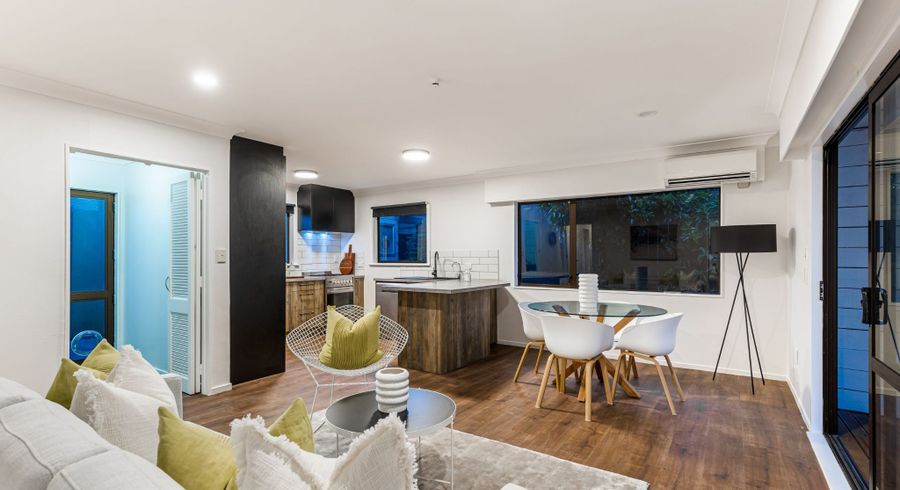  at 2/26 Forest Hill Road, Henderson, Auckland