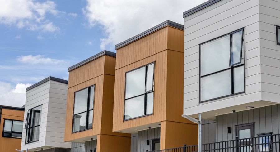  at 23 Fantail Place, Avondale, Auckland