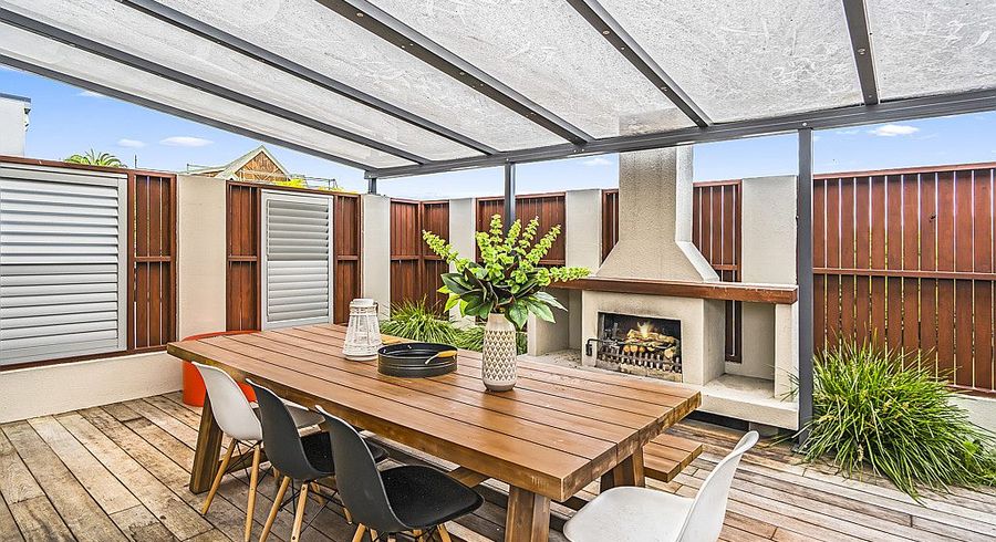  at 3 Marua Palm Grove, Timberlea, Upper Hutt