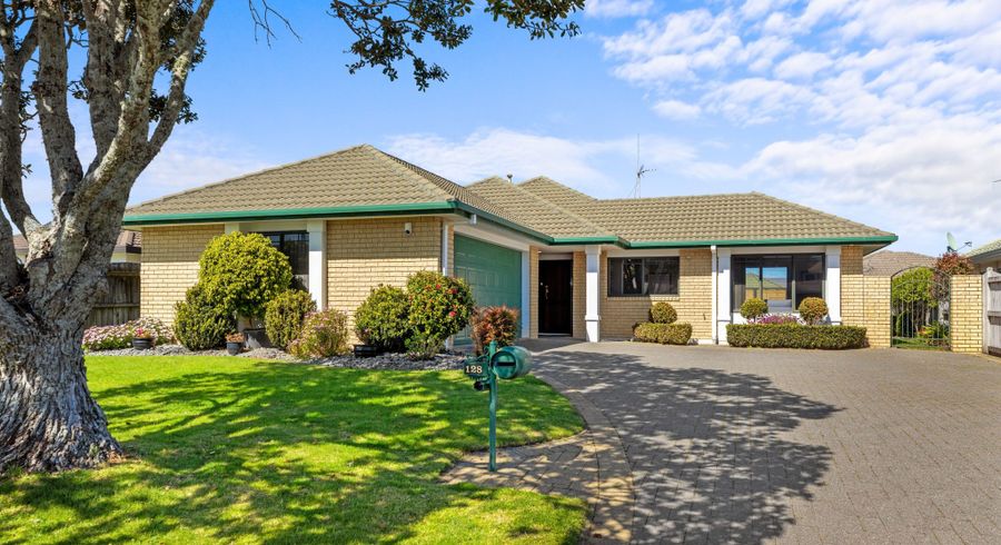  at 128 Grenada Street, Mount Maunganui, Mount Maunganui