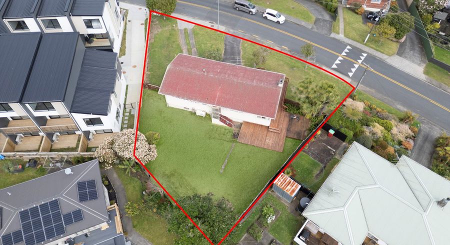  at 126 Vodanovich Road, Te Atatu South, Waitakere City, Auckland