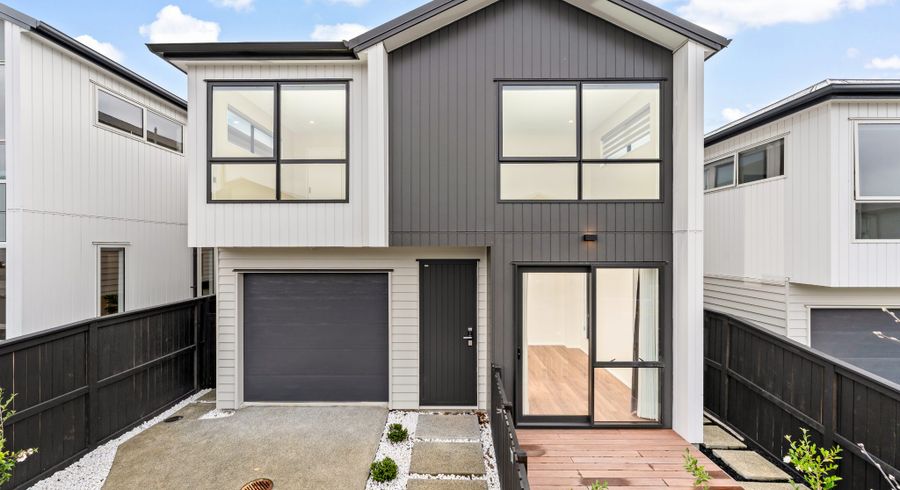  at 5 Hiki Street, Hobsonville, Waitakere City, Auckland