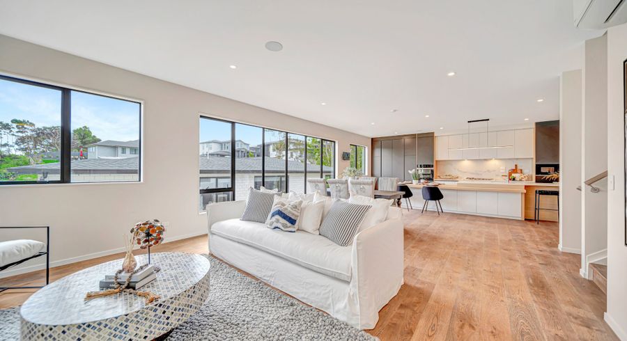  at 2 Haipara Close, Greenhithe, Auckland