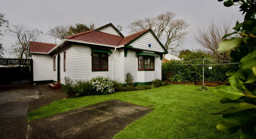  at 78 Savage Cres, West End, Palmerston North, Manawatu / Whanganui