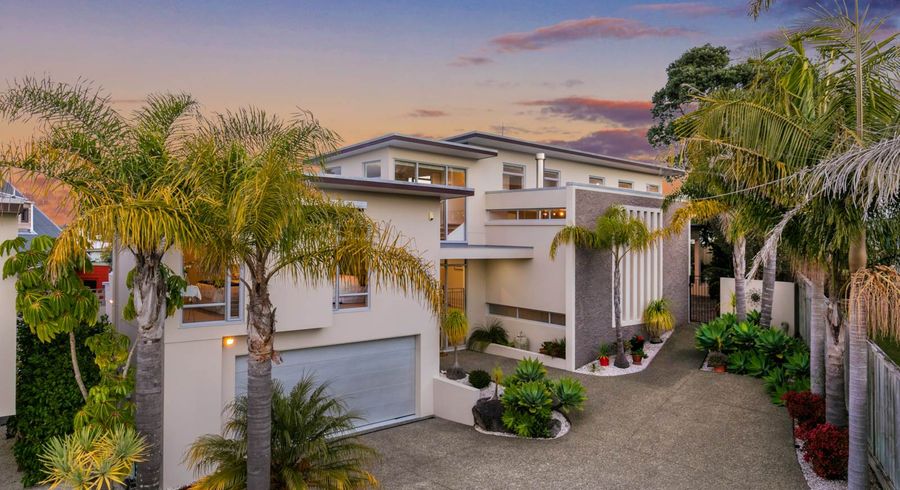  at 54 Penzance Road, Mairangi Bay, Auckland