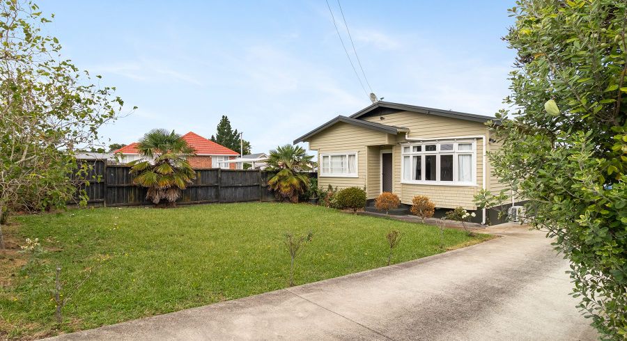  at 97 Taylor Street, Blockhouse Bay, Auckland