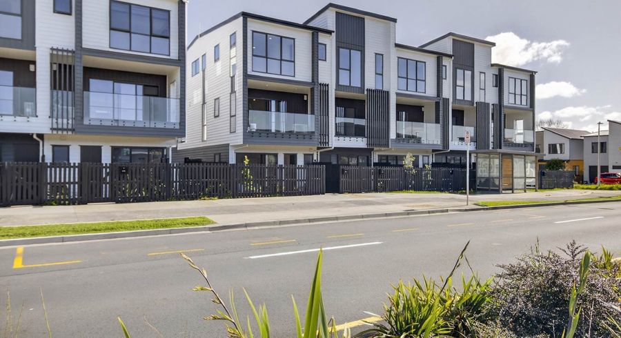  at 3/10 Scott Road, Hobsonville, Waitakere City, Auckland