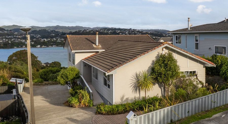  at 22 Bodmin Terrace, Camborne, Porirua, Wellington