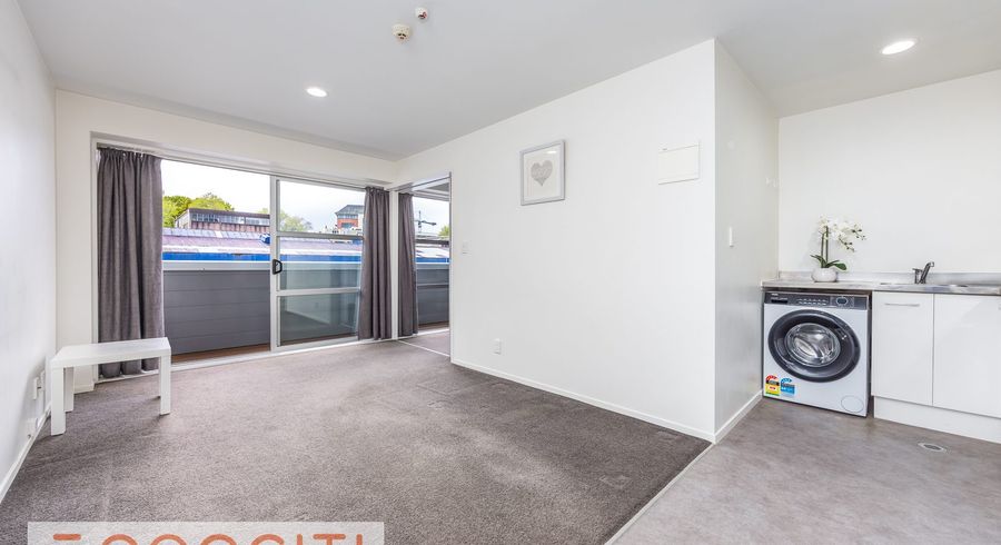 at 17/8 Clayton Street, Newmarket, Auckland