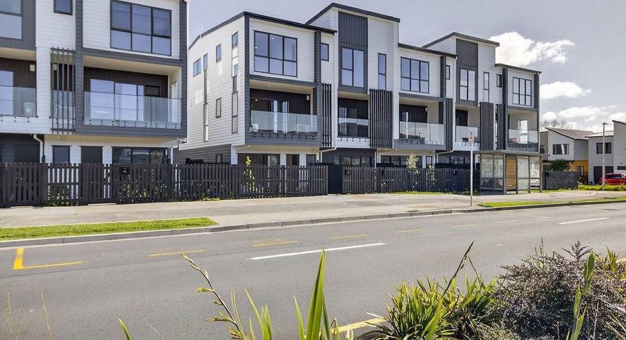  at 10  Scott Road, Hobsonville, Waitakere City, Auckland