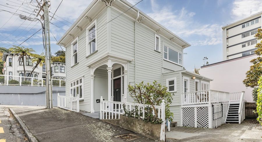  at 18 Newman Terrace, Thorndon, Wellington