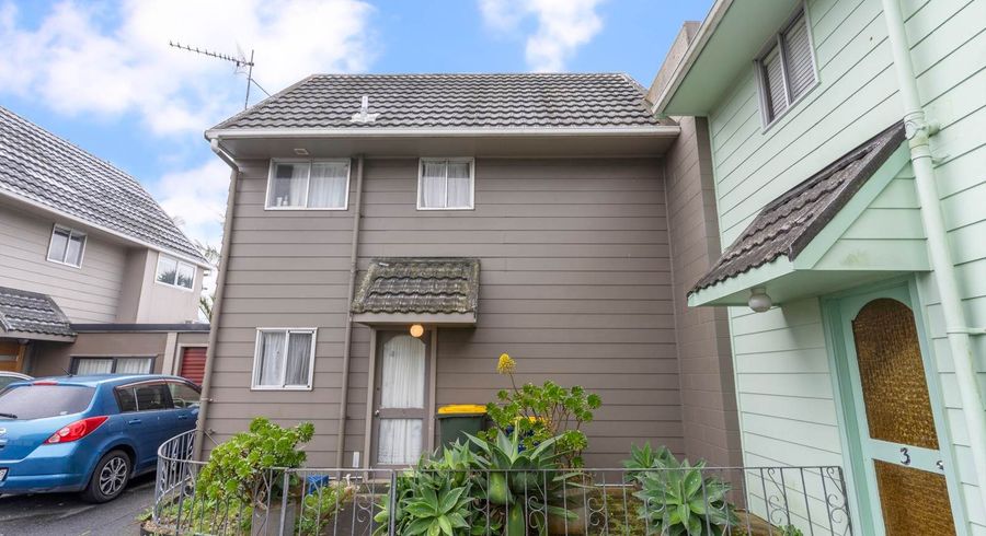  at 2/80 Birkdale Road, Birkdale, North Shore City, Auckland