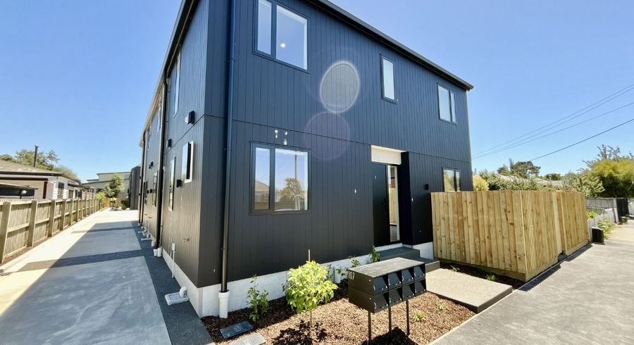  at 1/107 Smith Street, Woolston, Christchurch City, Canterbury