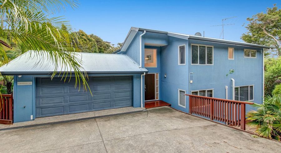  at 9 Springwater Vale, Unsworth Heights, North Shore City, Auckland