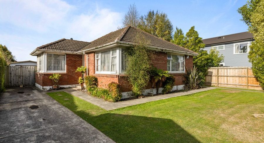  at 180 Langdons Road, Papanui, Christchurch City, Canterbury