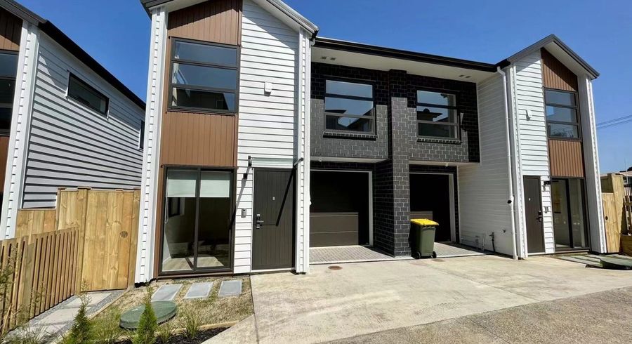  at 12D Holland Avenue, Point England, Auckland City, Auckland