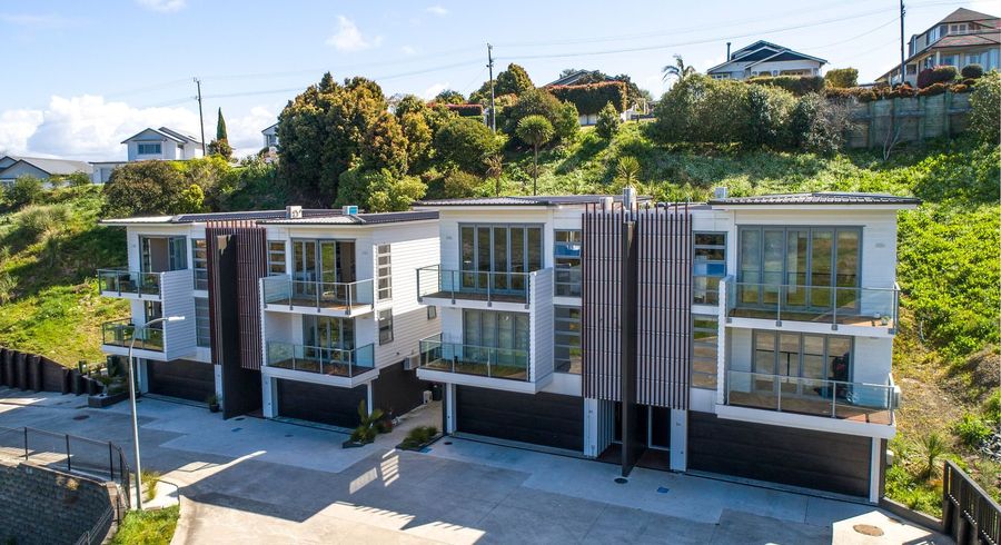  at 8A Huka Road, Birkenhead, North Shore City, Auckland