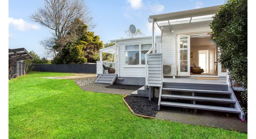  at 3/18 Holly Street, Avondale, Auckland