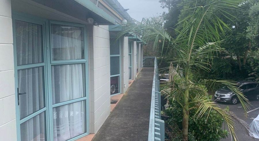  at 8/4 Wynyard Road, Mount Eden, Auckland City, Auckland