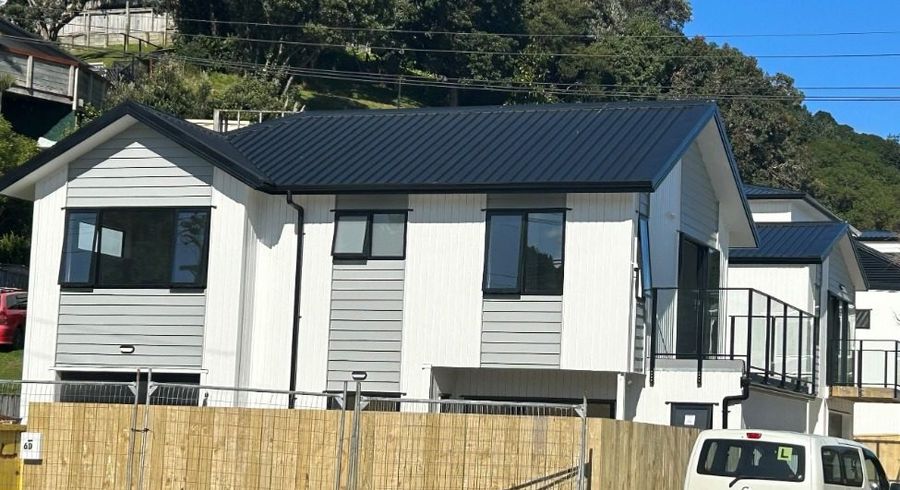  at 6D Grays Road, Plimmerton, Porirua