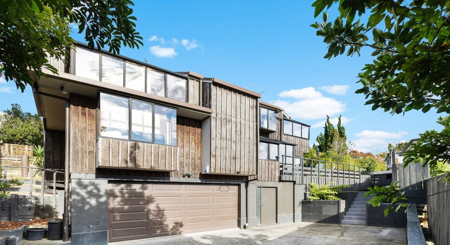  at 2/36 Regency Place, Sunnynook, Auckland
