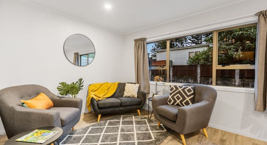  at 2/31 Bowater Place, Manurewa, Manukau City, Auckland