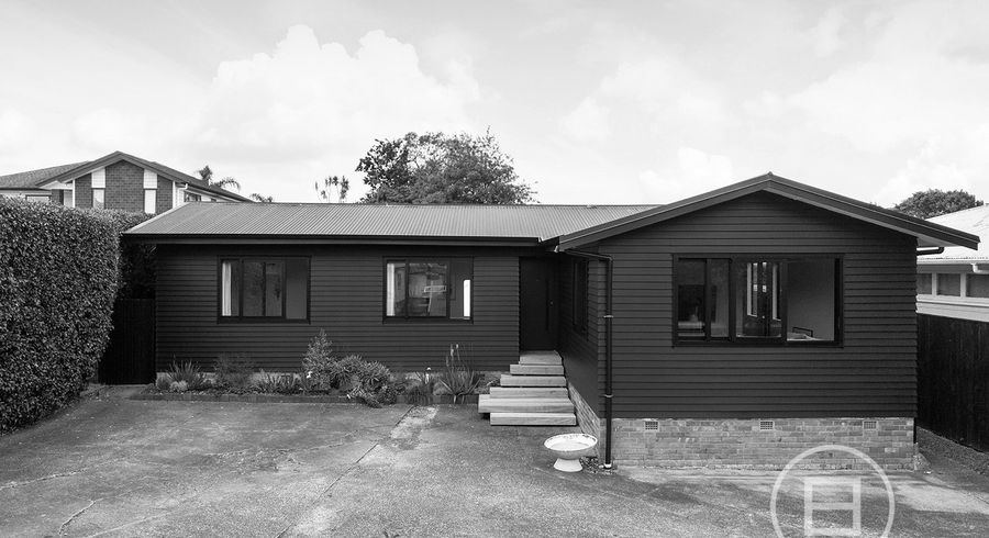  at 4 Renata Crescent, Te Atatu Peninsula, Waitakere City, Auckland