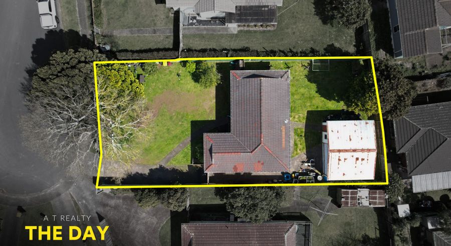  at 12 Crispian Place, Weymouth, Manukau City, Auckland