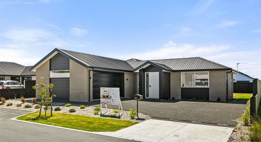  at 4 Hollard Crescent, Lincoln, Lincoln