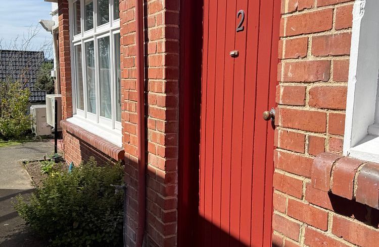  at 2/1 Queen Street, North Dunedin, Dunedin, Otago