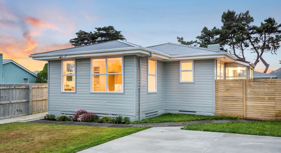  at 39 Whanga Crescent, Titahi Bay, Porirua