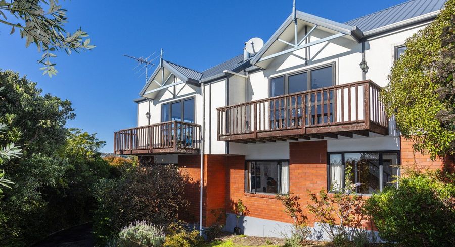  at 6 Glendevere Terrace, Redcliffs, Christchurch City, Canterbury