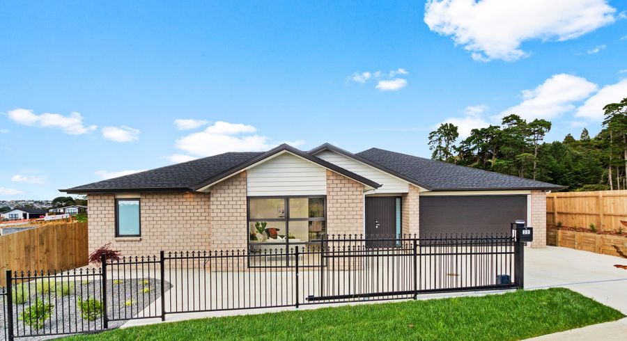  at 20 Kate Duncan Drive, Swanson, Auckland