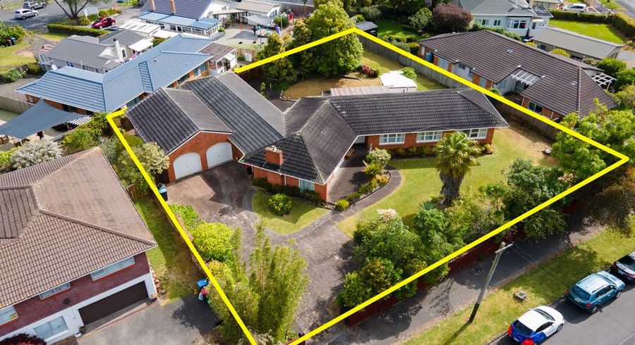  at 6 Heaphy Street, Blockhouse Bay, Auckland