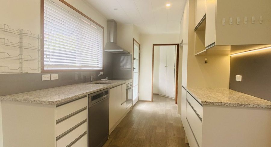  at 31 Contessa Drive, Glenfield, Auckland