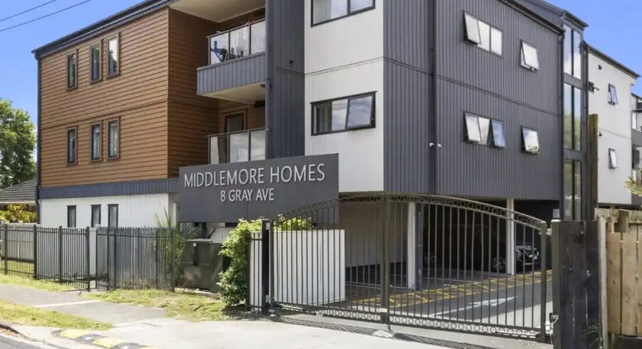  at 112/8 Gray Ave, Mangere East, Manukau City, Auckland