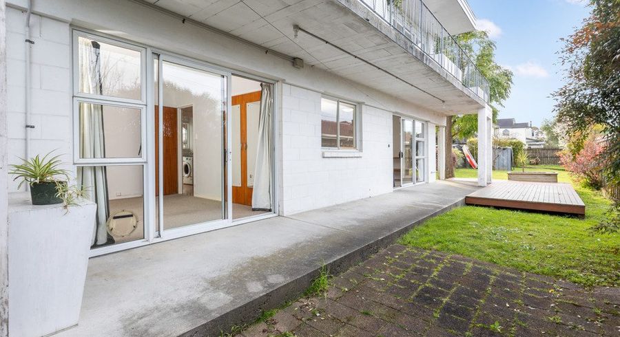  at 3/267 Meola Road, Point Chevalier, Auckland City, Auckland
