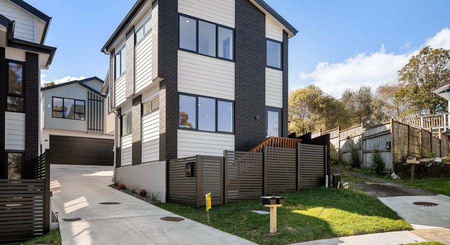  at Lot 2/16 Woodhouse Place, West Harbour, Waitakere City, Auckland