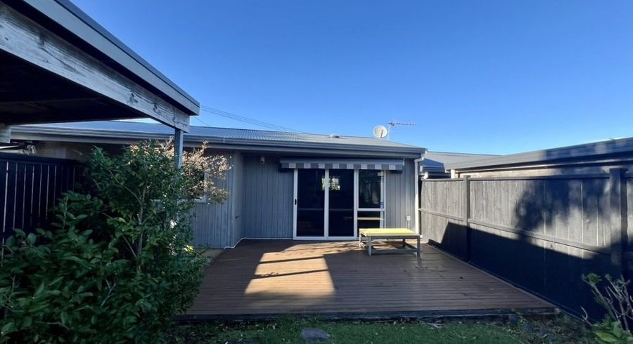  at 2/48A Taharoto Road, Takapuna, North Shore City, Auckland