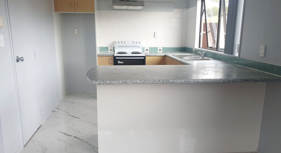  at 2/6 Woodside Road, Manurewa, Manukau City, Auckland